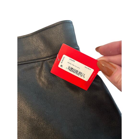SPANX LEATHER-LIKE MINI SKIRT LUXE BLACK A-LINE SKIRT SKORT NWT SIZE XL - Picture 4 of 6